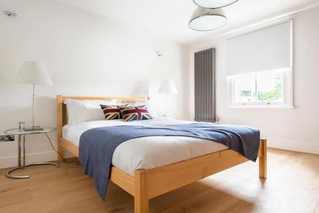 Stunning Views, Floor Flat Apartment London