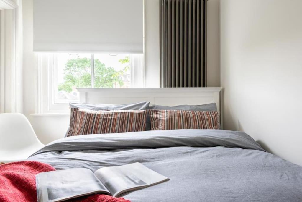Stunning Views, Floor Flat *