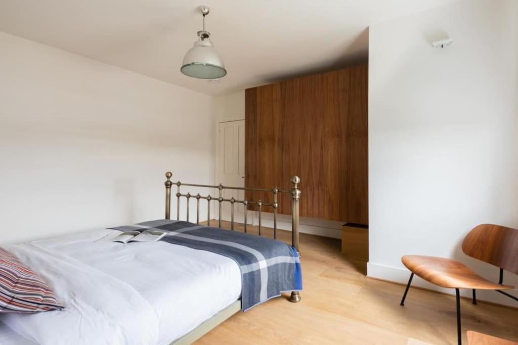 Stunning Views, Floor Flat