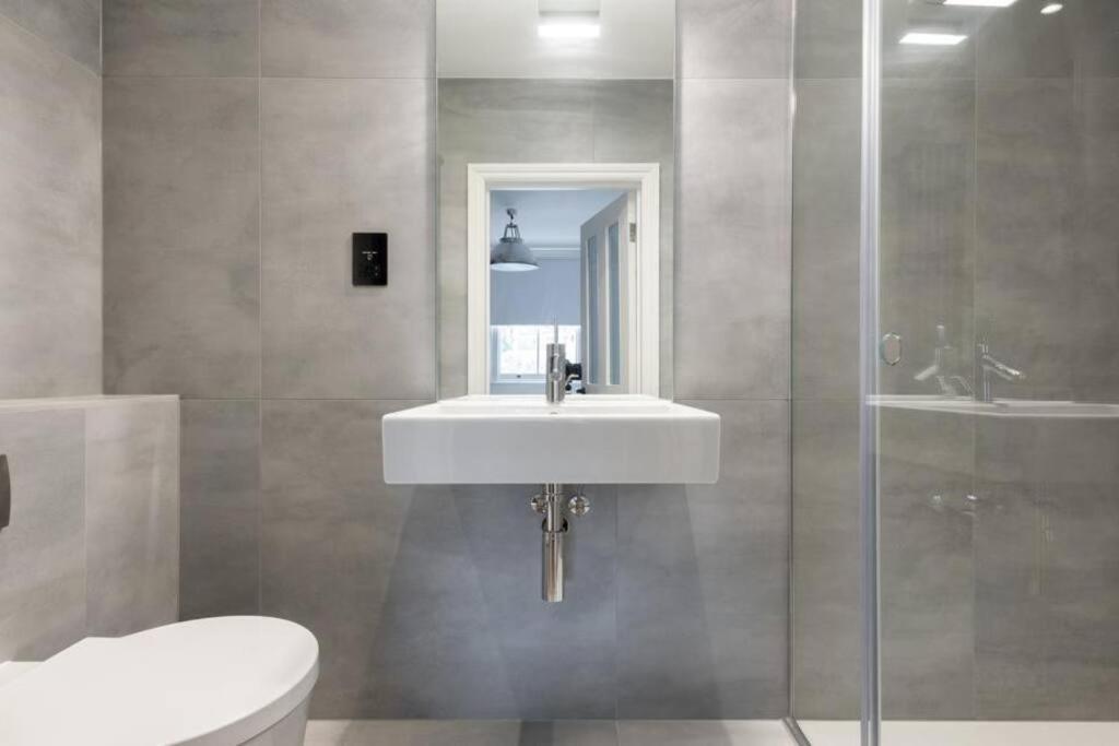 Apartment Stunning Views, Floor Flat *