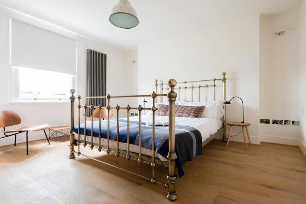 Stunning Views, Floor Flat London