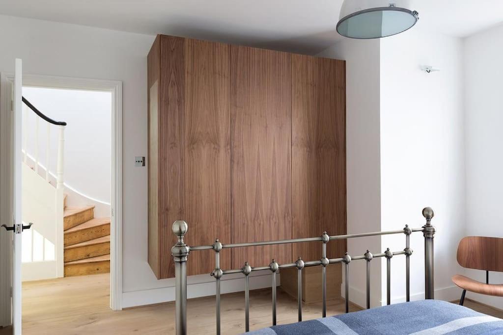 Stunning Views, Floor Flat London