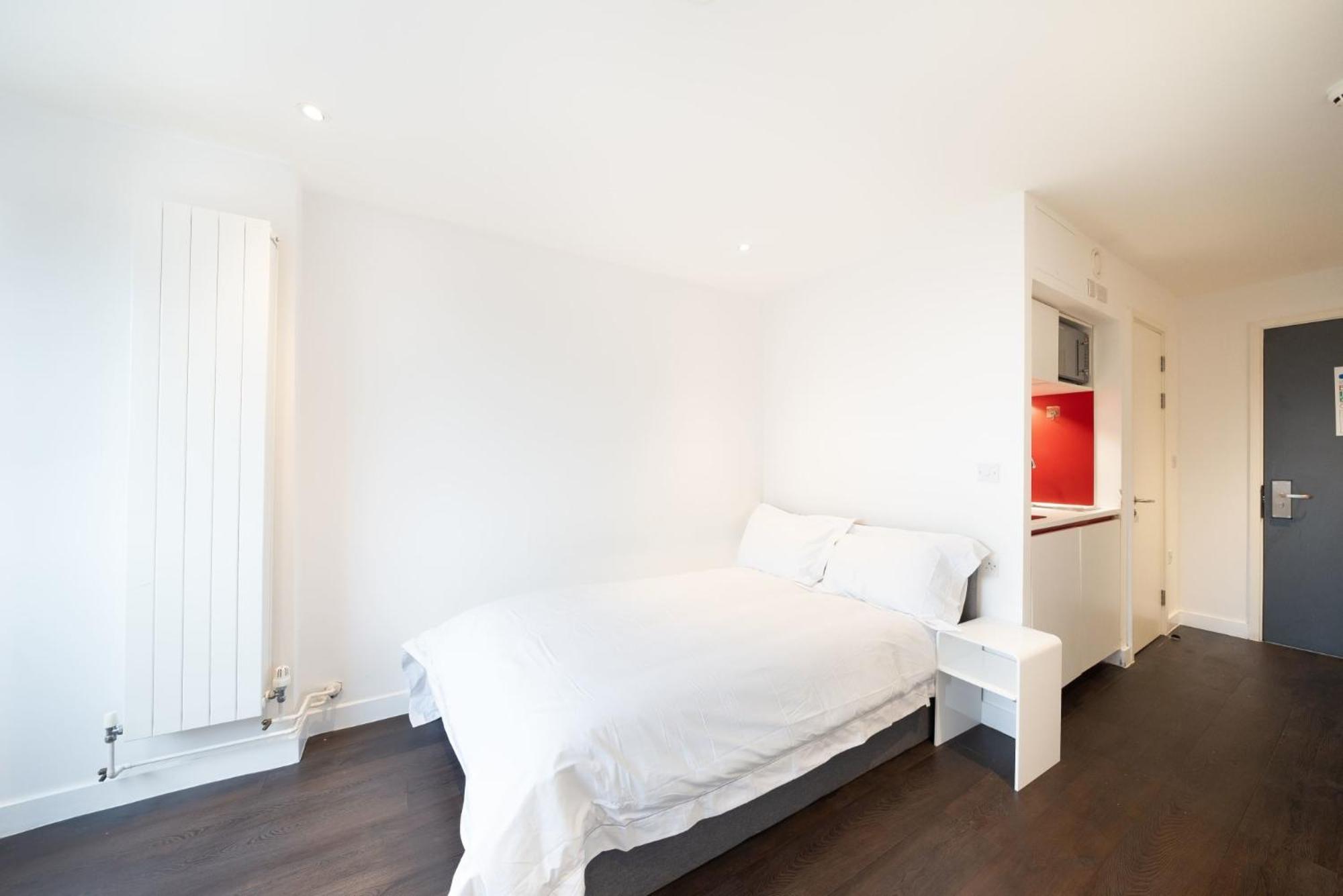 Chapter Aldgate Apartment London