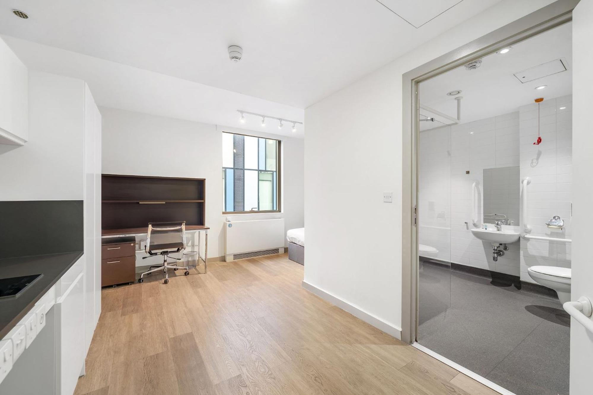 Apartment Studios, And Private Bedrooms With Shared Kitchen At Chapter Kings Cross In