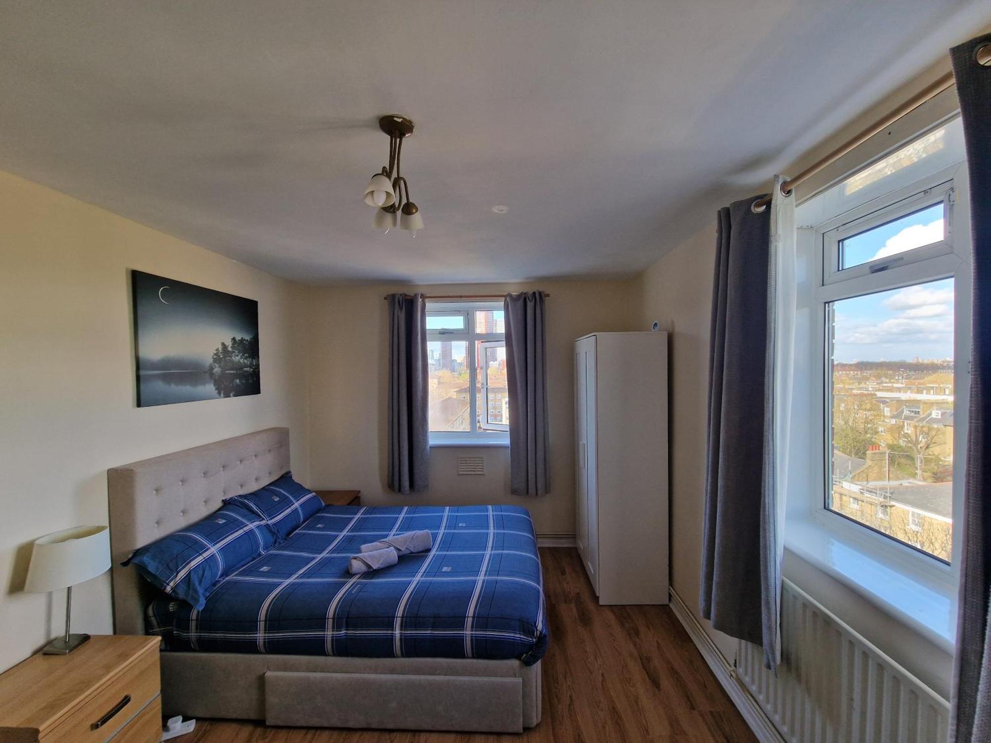 Double With Excellent Views - Central * London
