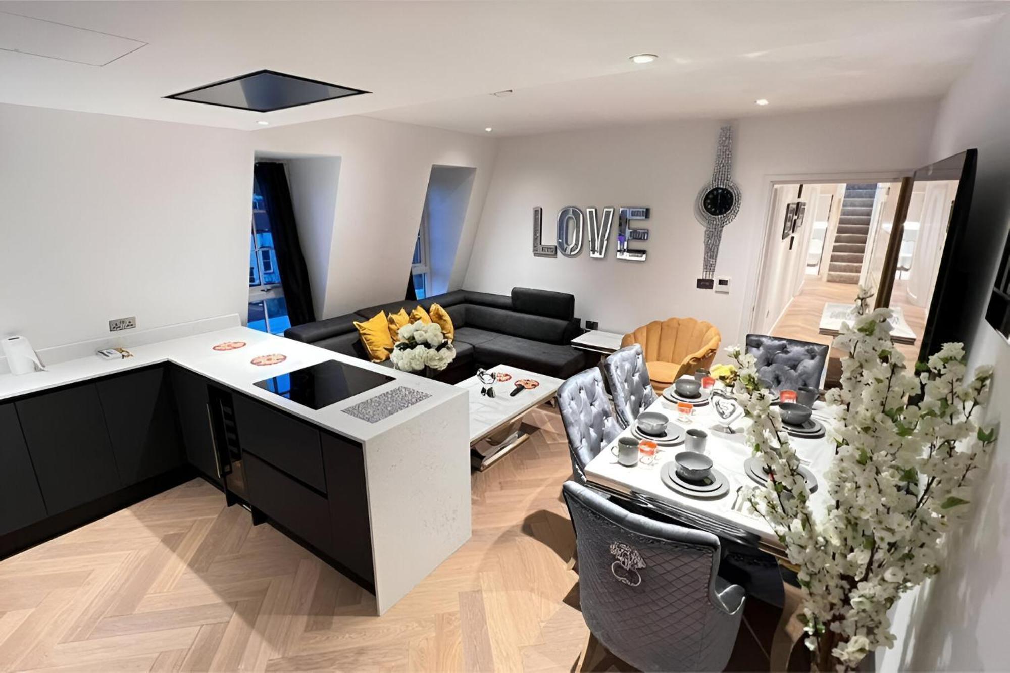 Marble Arch Penthouses With Skyline Views Apartment *