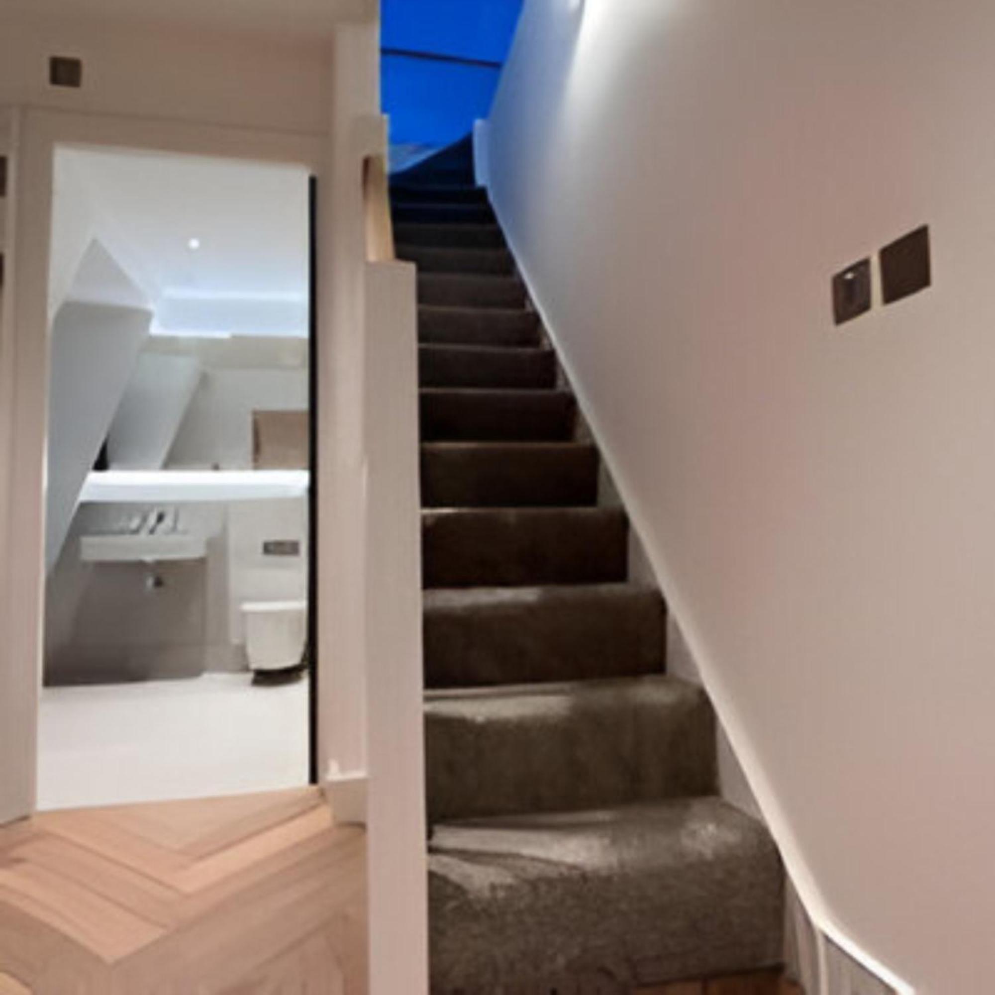 Reserve Amazing 2-bedroom Penthouse In Marble Arch 74 Apartment *