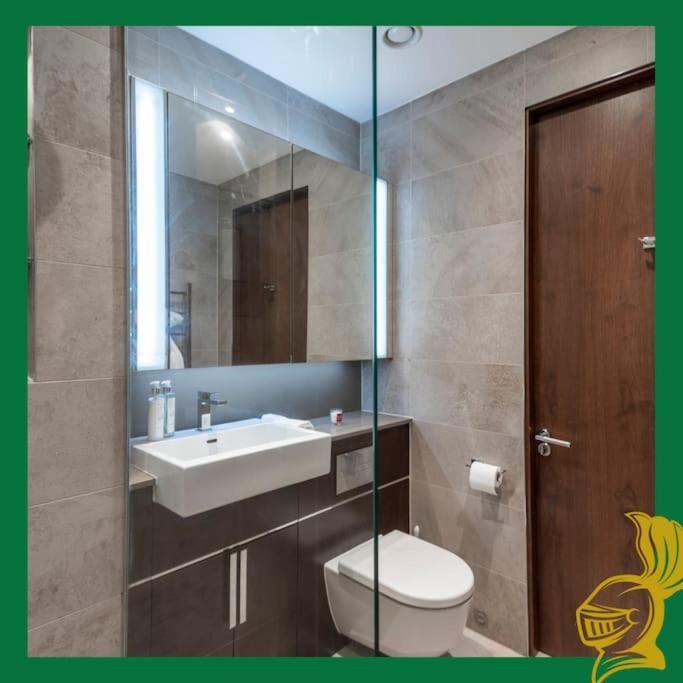 Apartment The Embassy Two Bedrooms Devereux Residences *