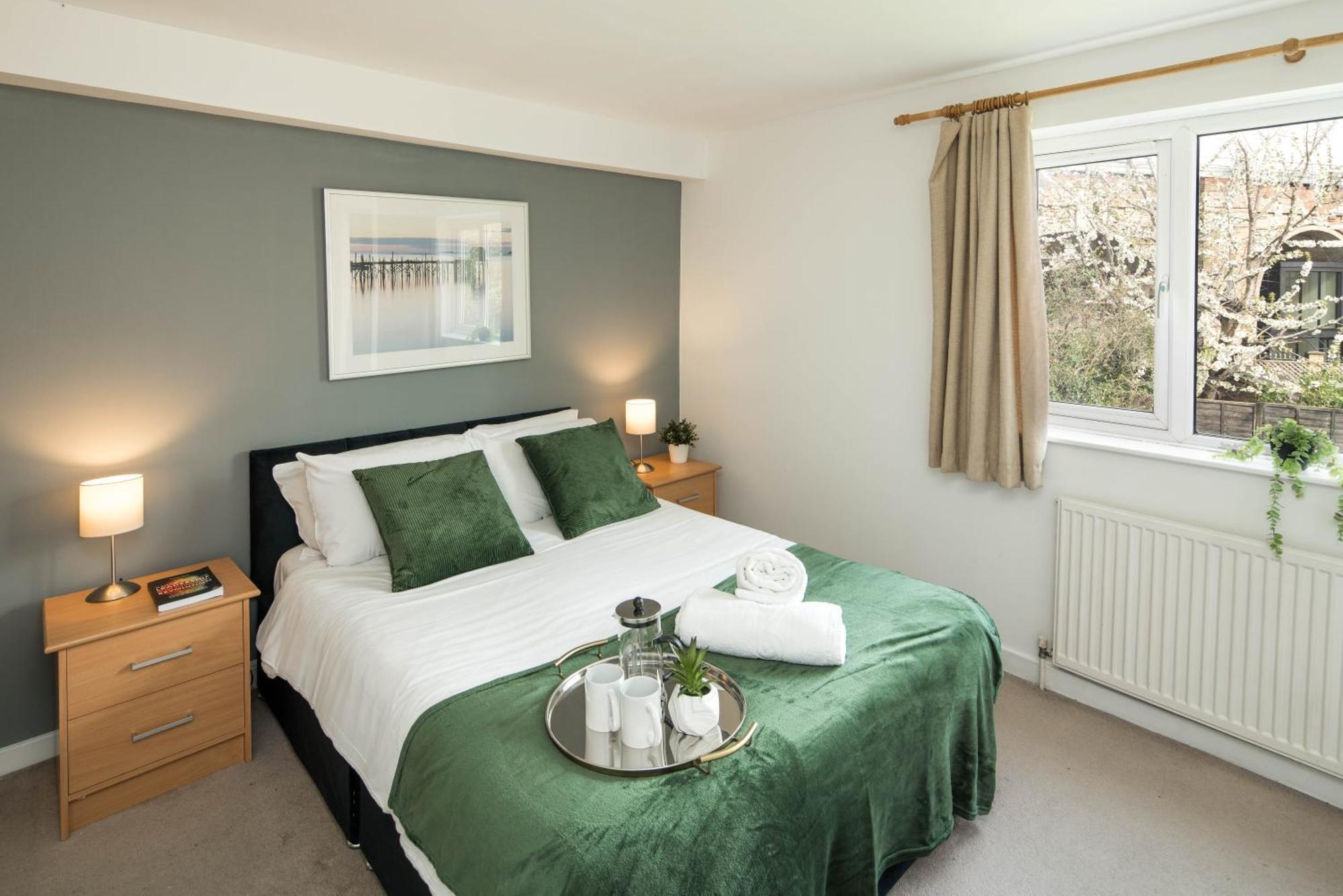 Fast Internet Flat Bridge Near Guys Hospital And Borough Market *