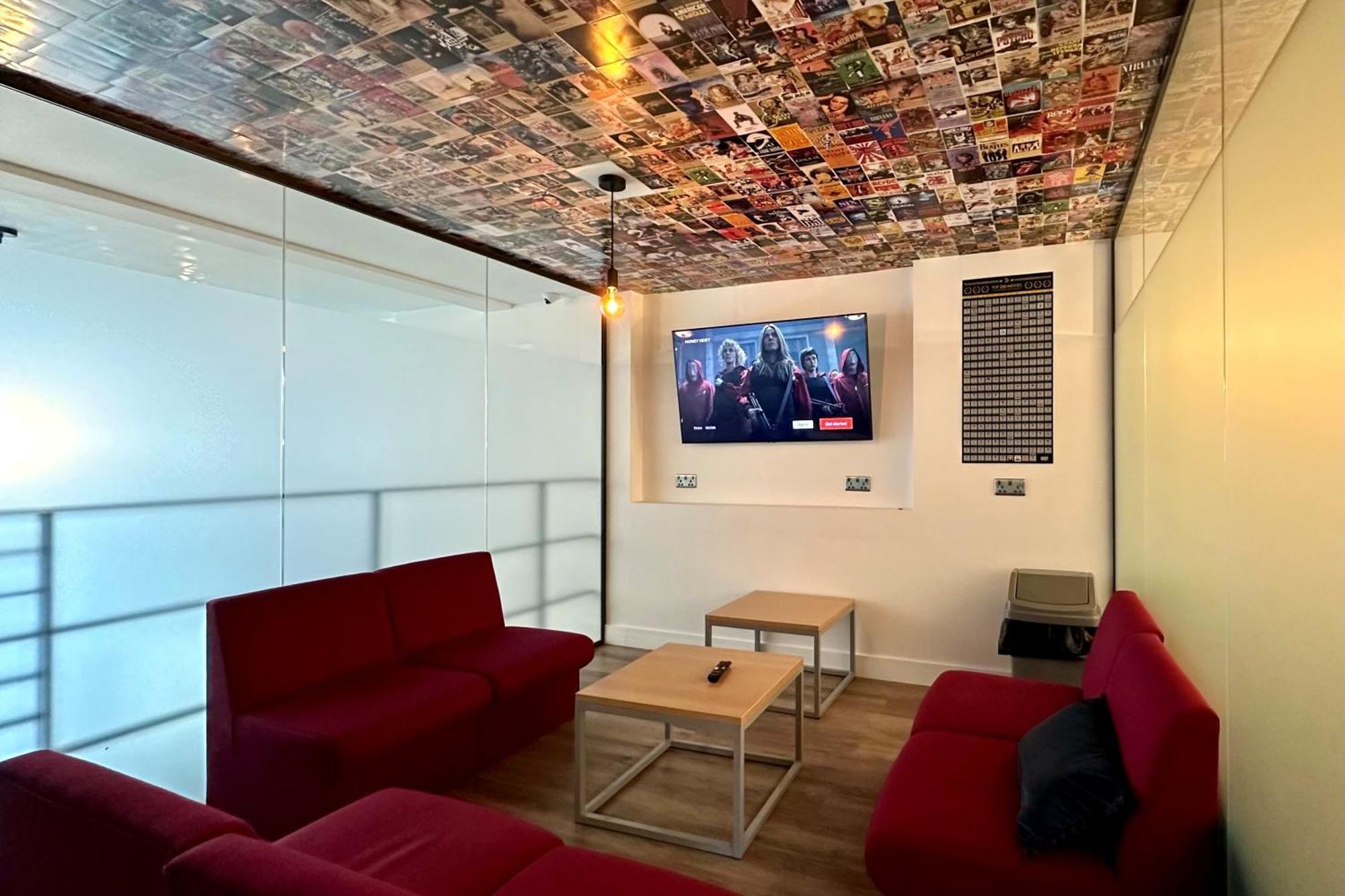 Smart Camden (adults Only) Hostel *