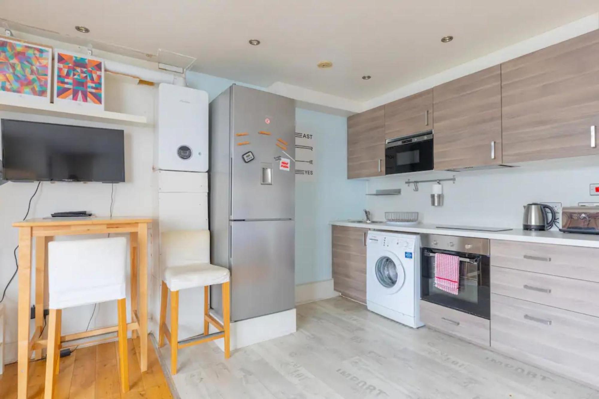 Apartment Spacious Studio In Kennington London