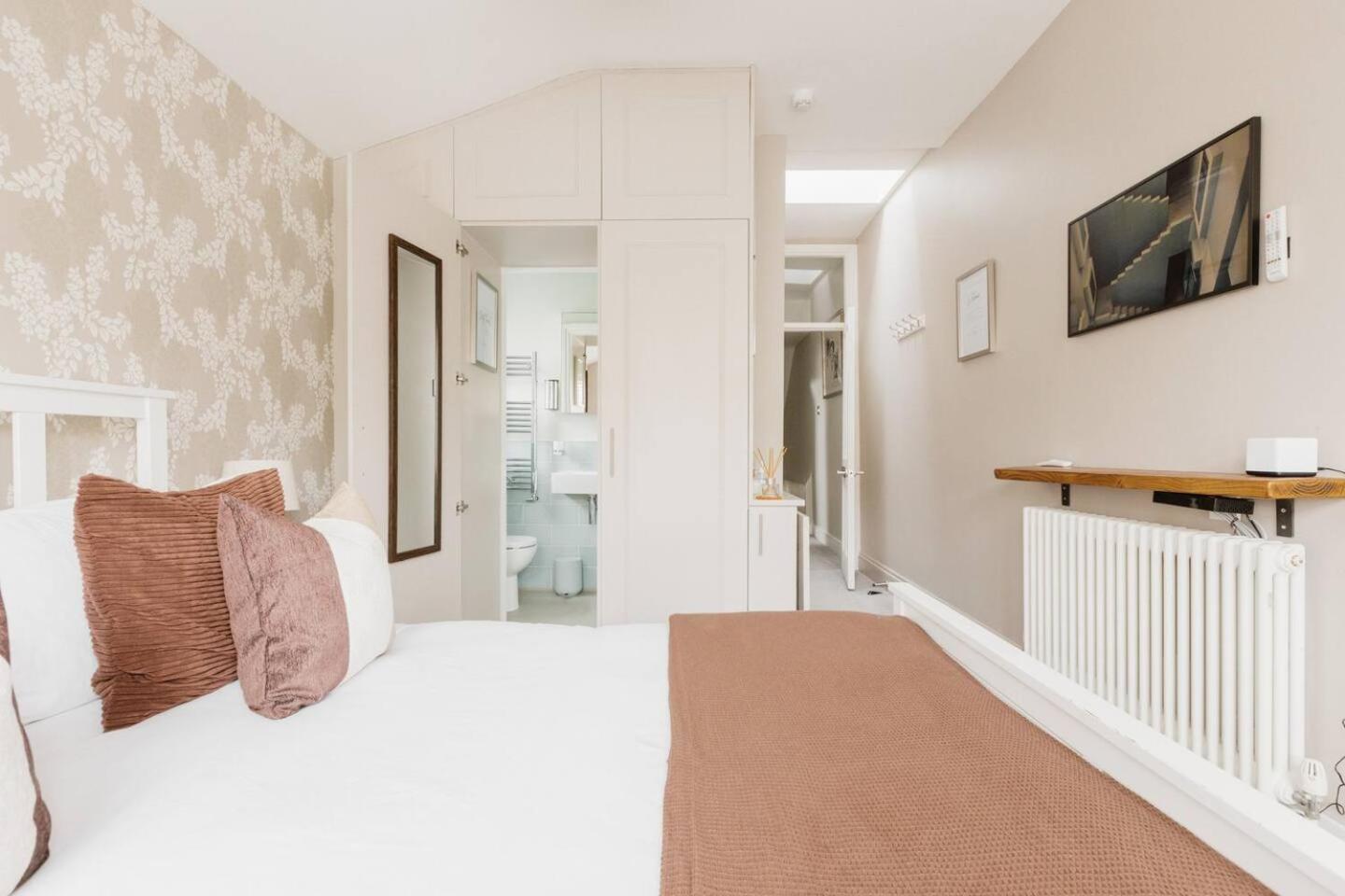 Luxury King-bed Ensuite With Tranquil Garden Views *