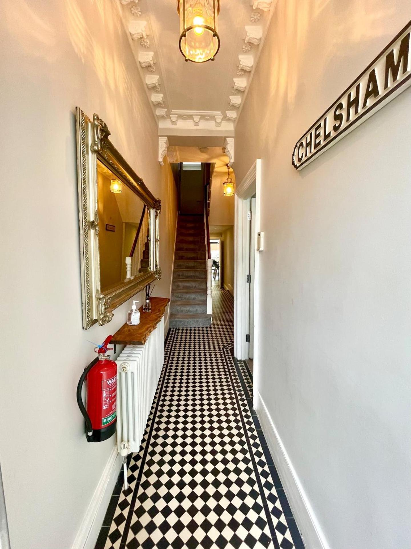 Luxury King-bed Ensuite With Tranquil Garden Views London