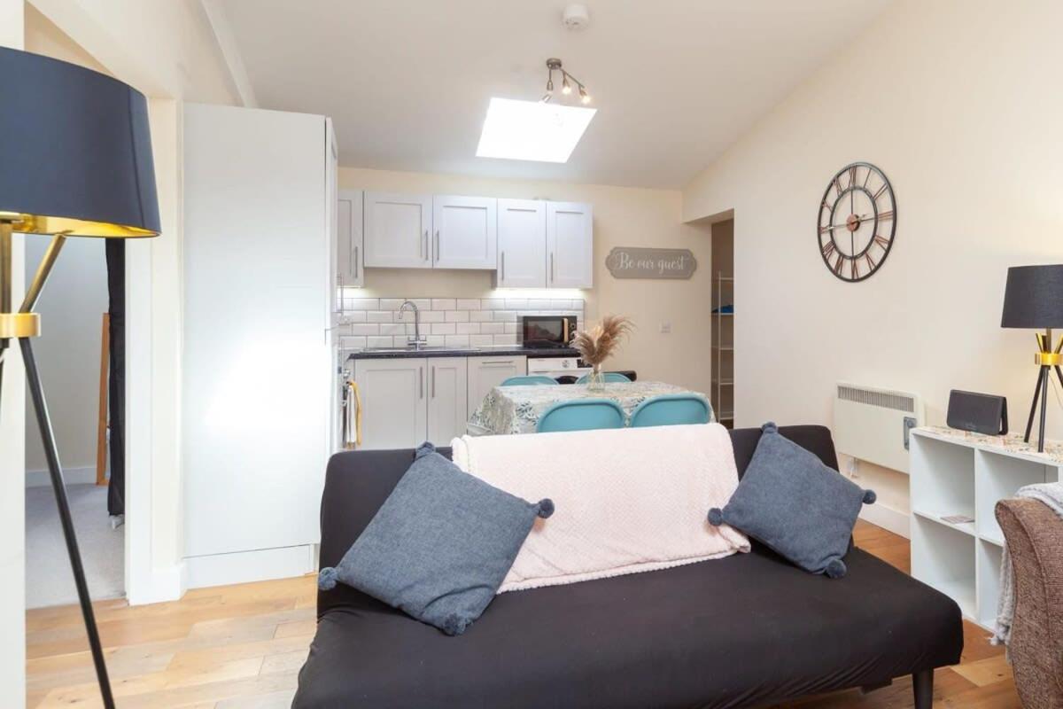 Apartment Modern 2 Bed Attic In Brixton London