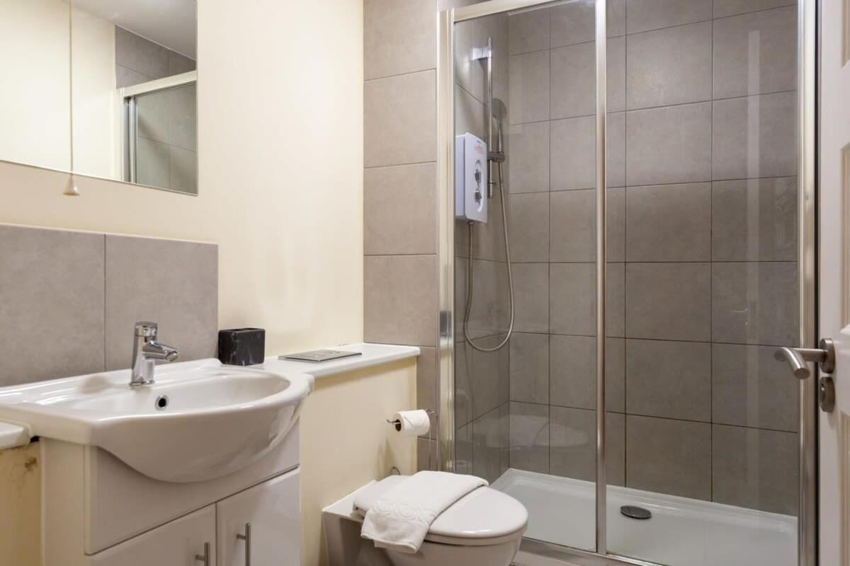 Characterful 2 Bedroom In Brixton * London