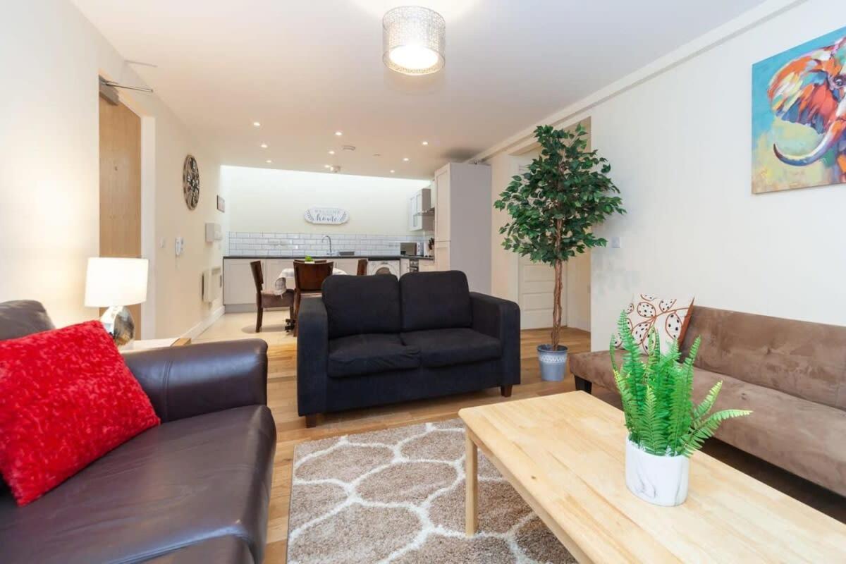 Characterful 2 Bedroom In Brixton Apartment