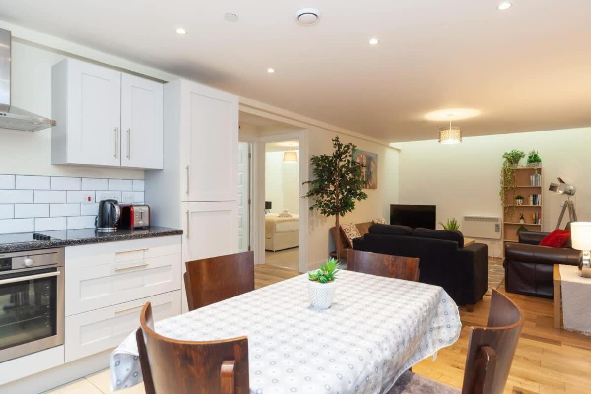 Apartment Characterful 2 Bedroom In Brixton *