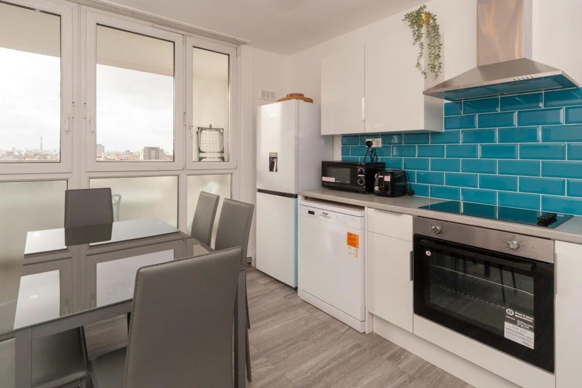 3 Bedroom Old Street - Amazing Views Apartment