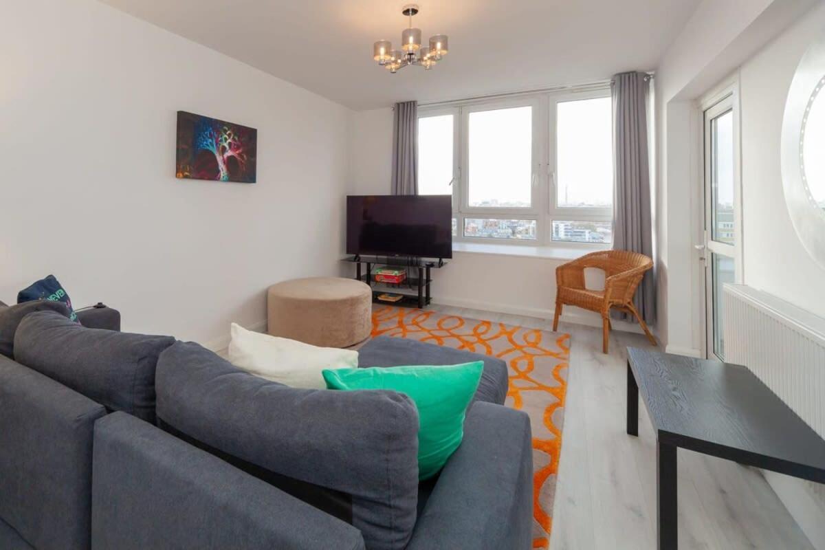 3 Bedroom Old Street - Amazing Views Apartment *