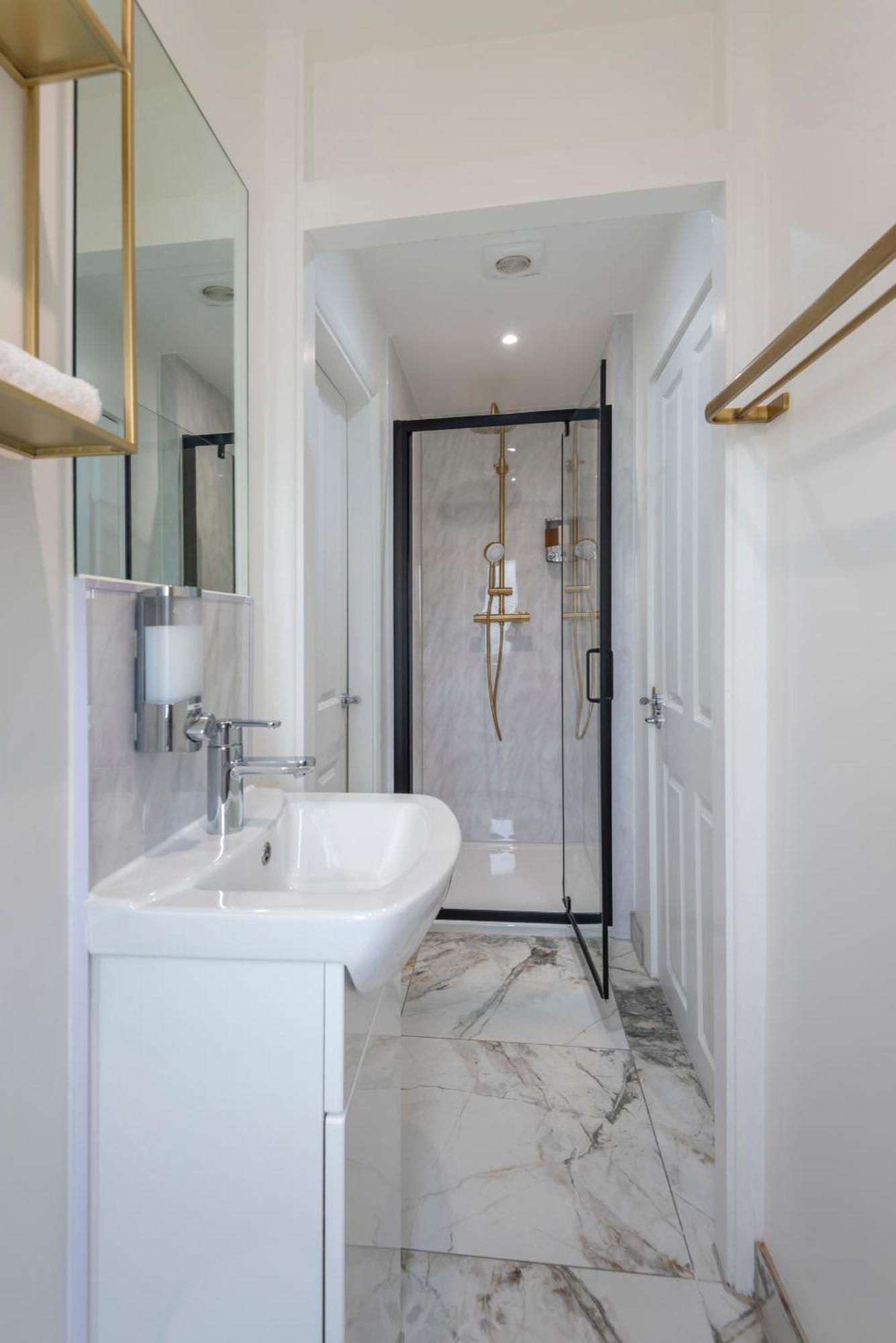 Brand New The Palms: Luxury Family London