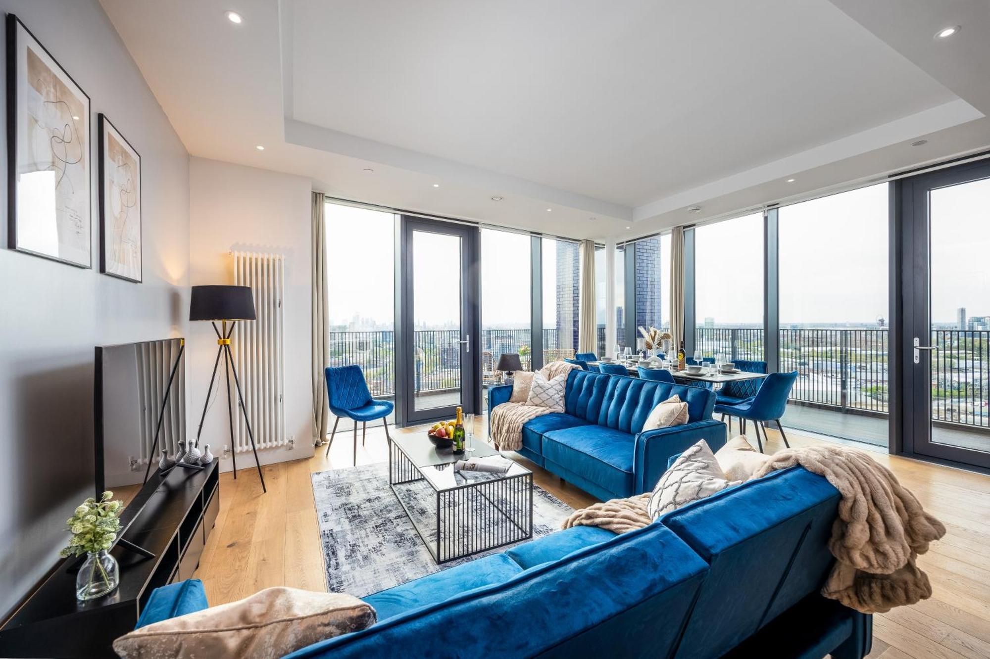 Luxury & Spacious 2 Bedroom Apt With City Views Apartment *