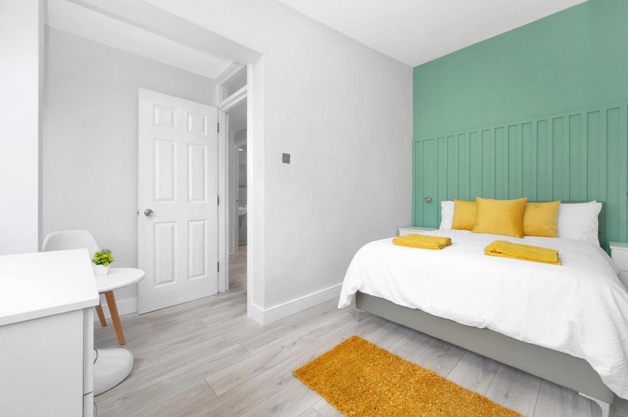 Waterside 4 Bed Apartamento Londres