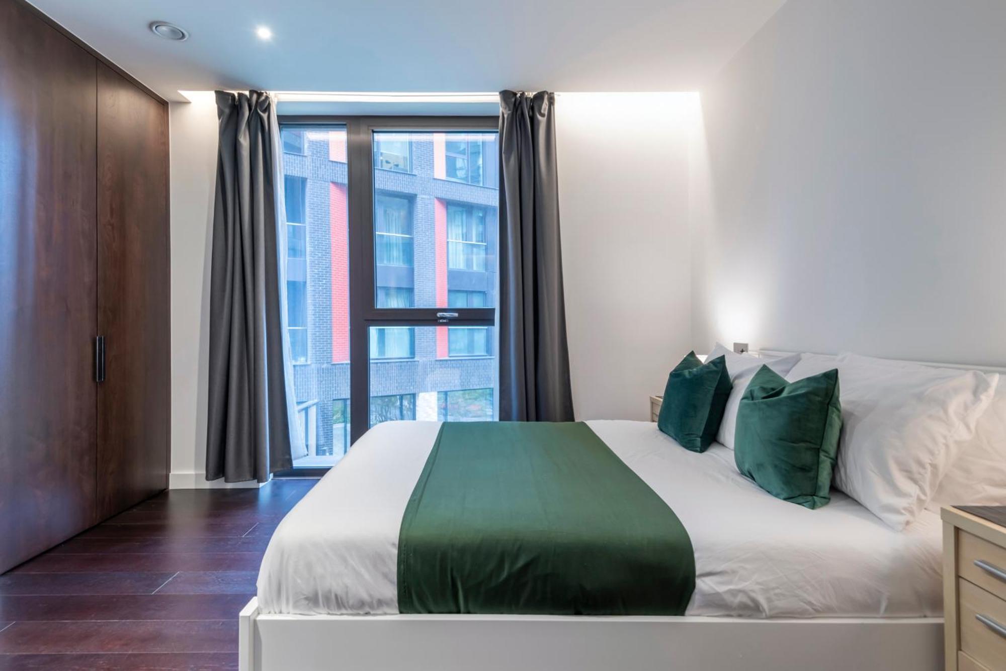 The Embassy Two Bedrooms Devereux Residences Apartment *