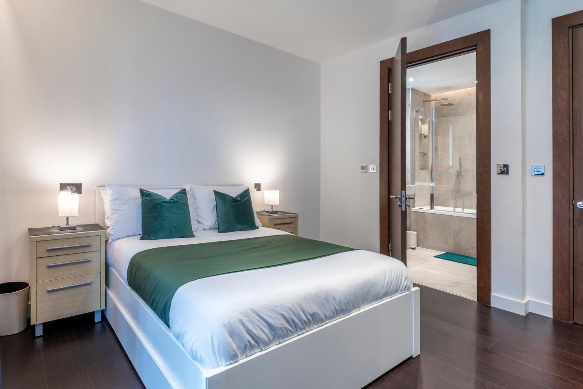 The Embassy Two Bedrooms Devereux Residences London