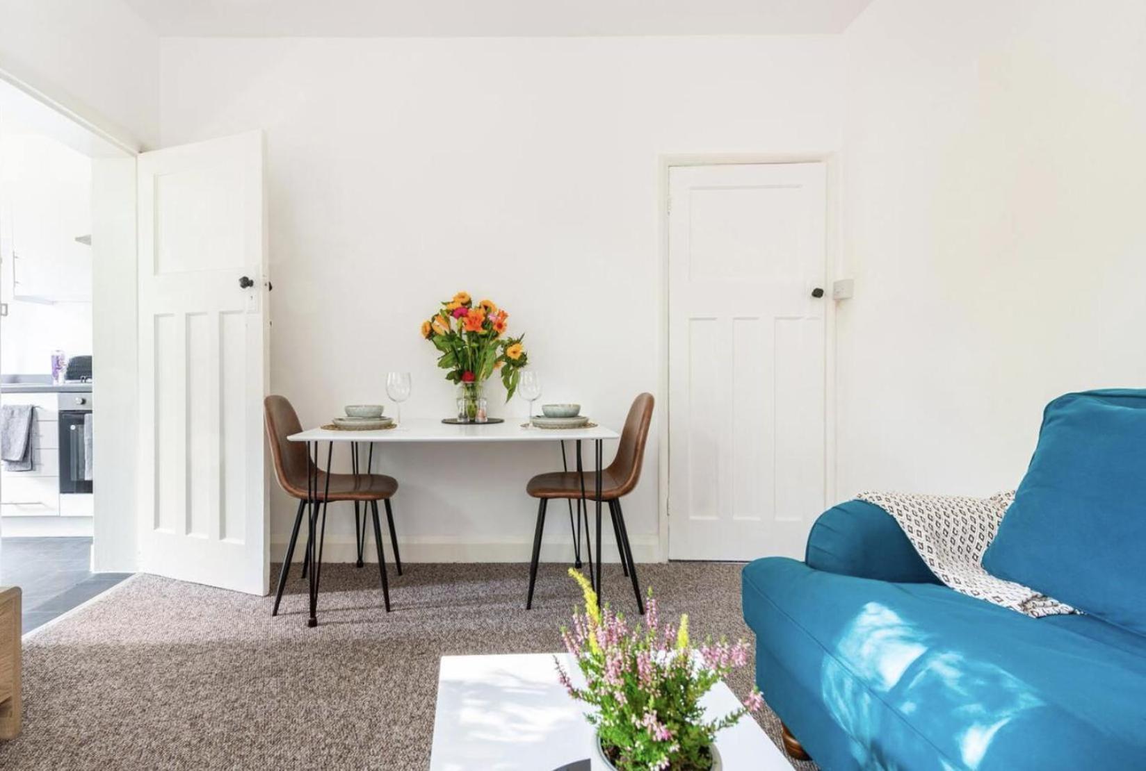 Beautiful 1-bed With Garden In Apartment
