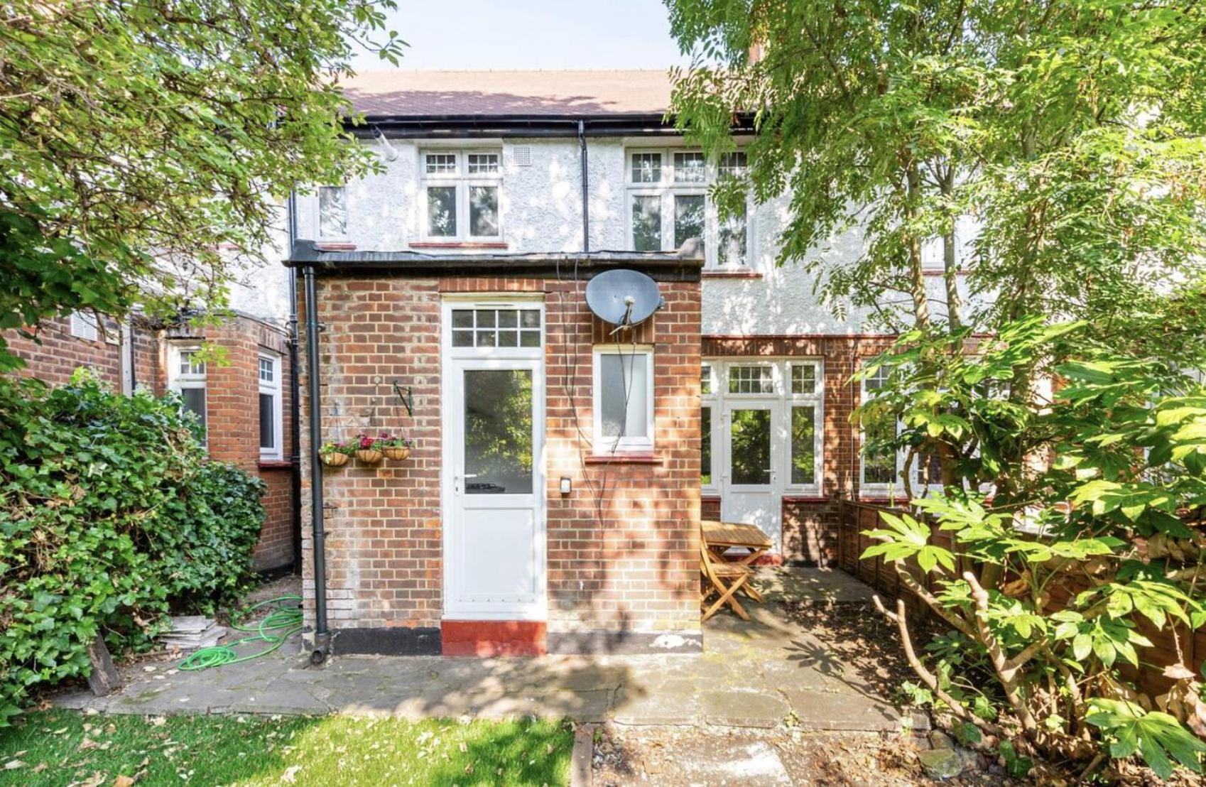 Beautiful 1-bed With Garden In London