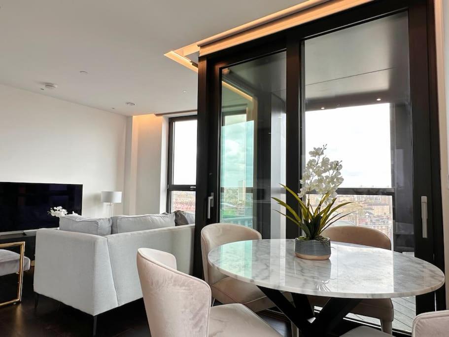 Luxurious And Spacious Near Us Embassy Apartment