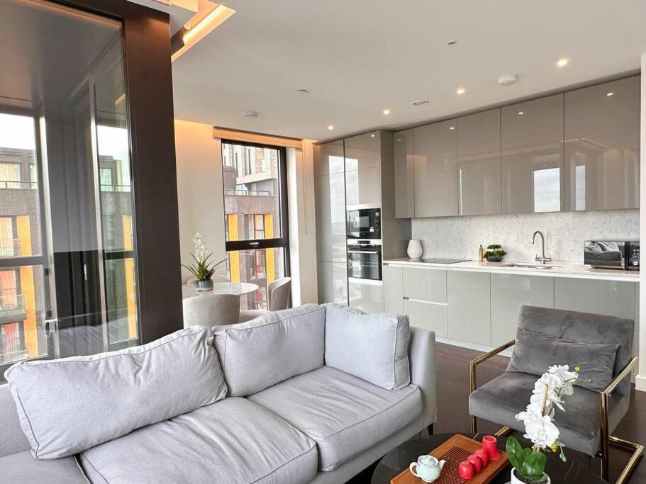 Luxurious And Spacious Near Us Embassy * London