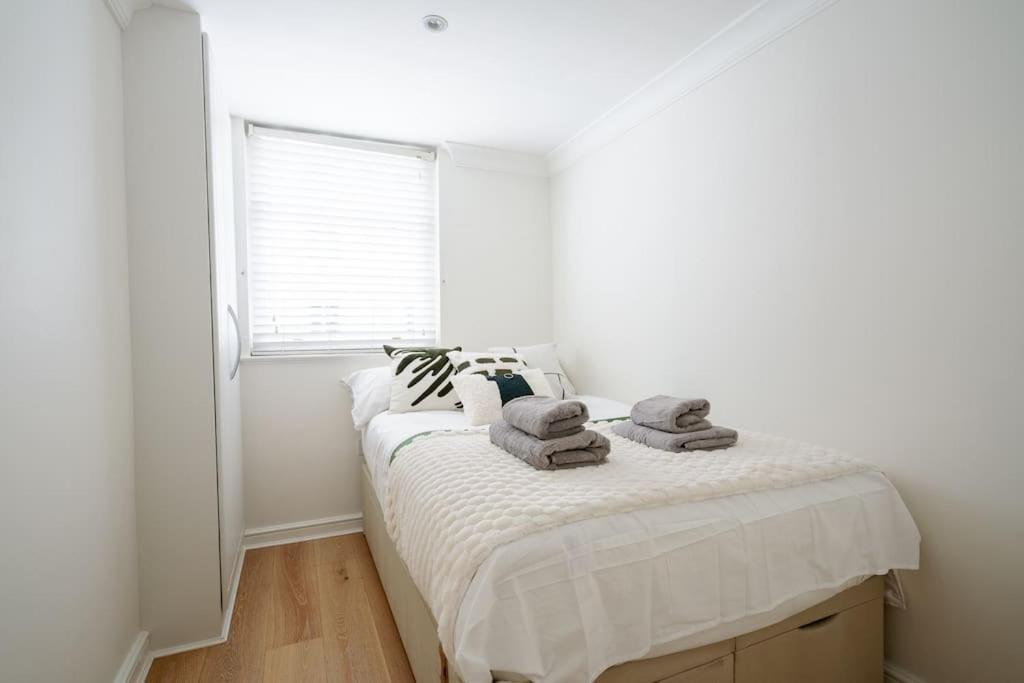 Luxury 3brs House In The Heart Of Victoria *