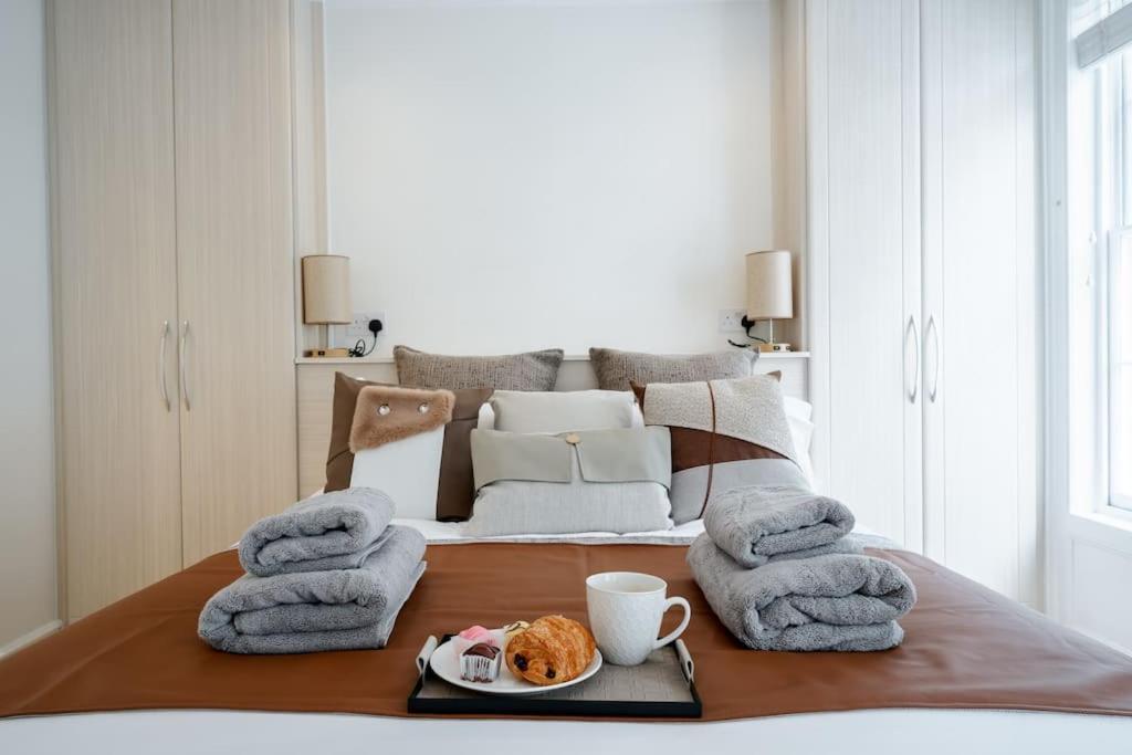 Villa Luxury 3brs House In The Heart Of Victoria *