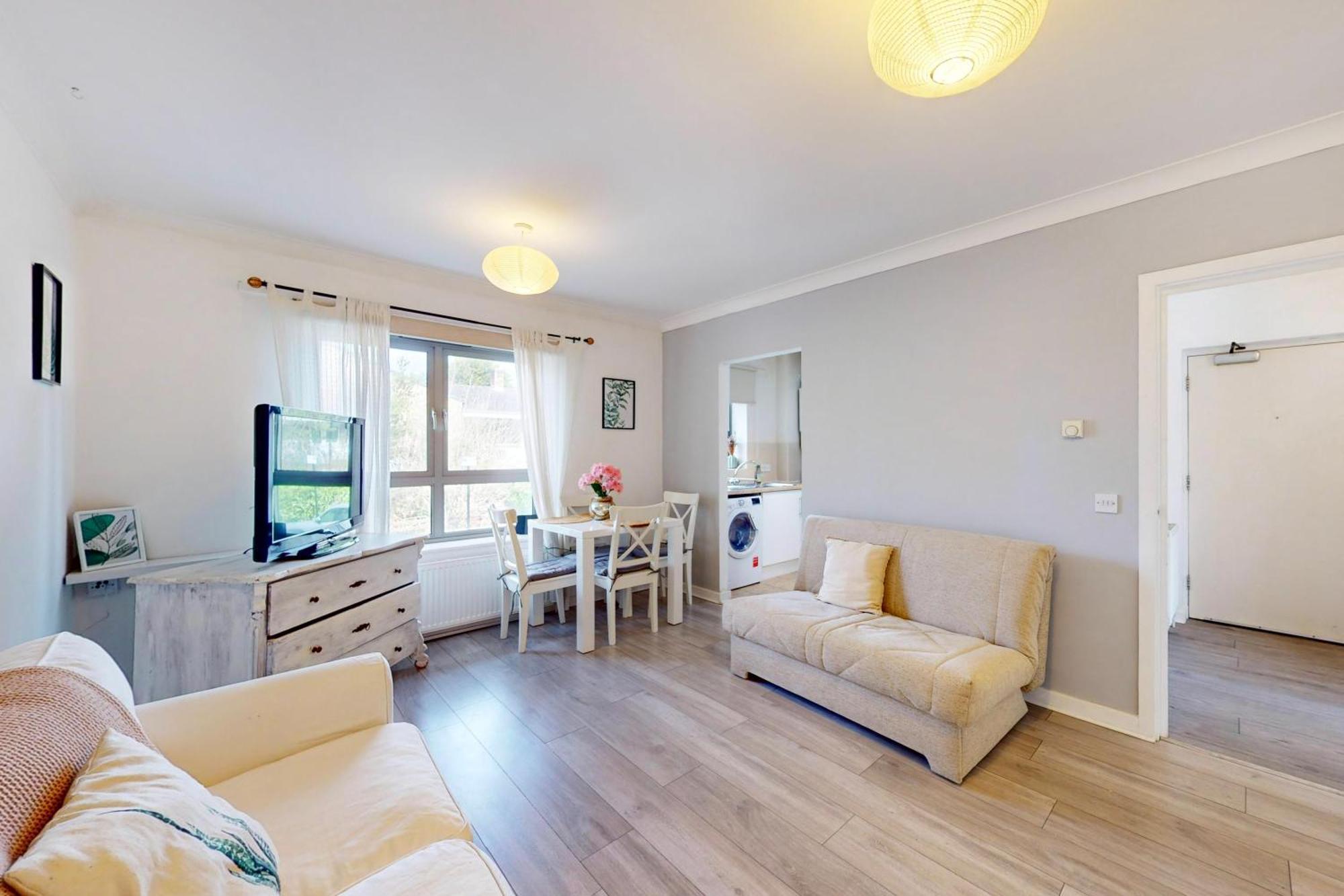 Apartment Modern 1 Bd In - 5 Min To Station
