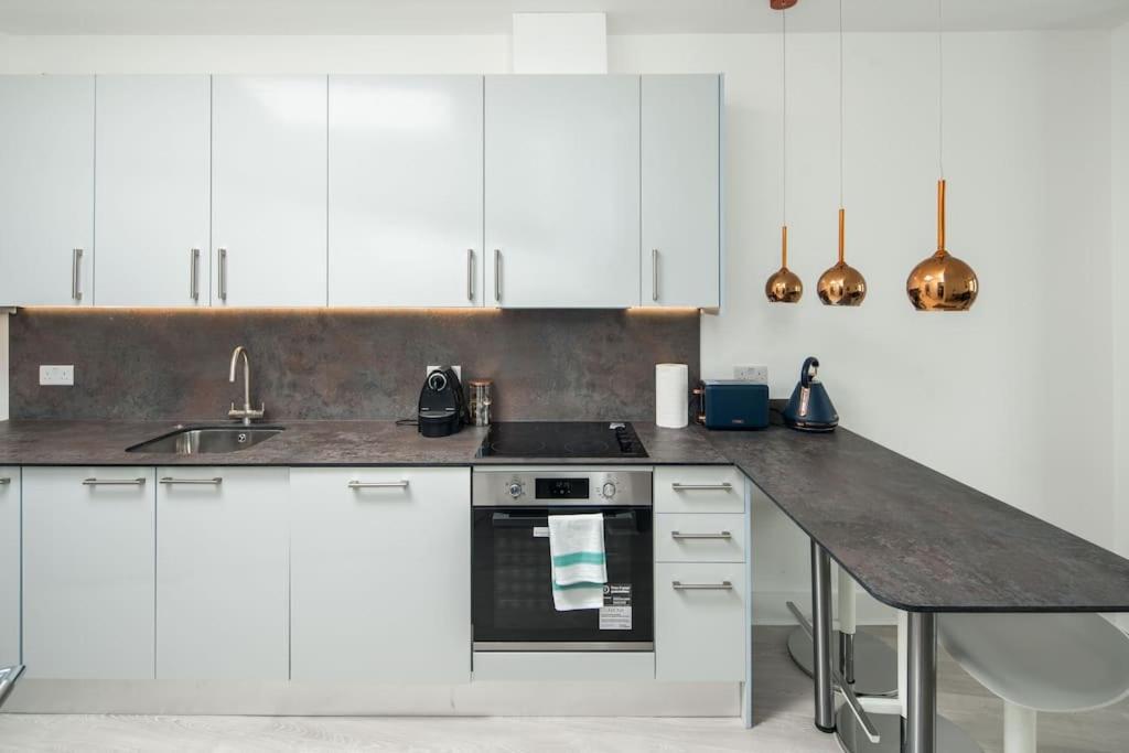 Apartment 1 Bedroom Flat In Barons Court London