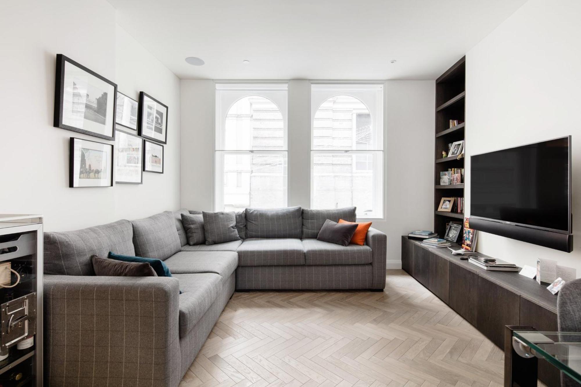 Modern & At Charing Cross * London