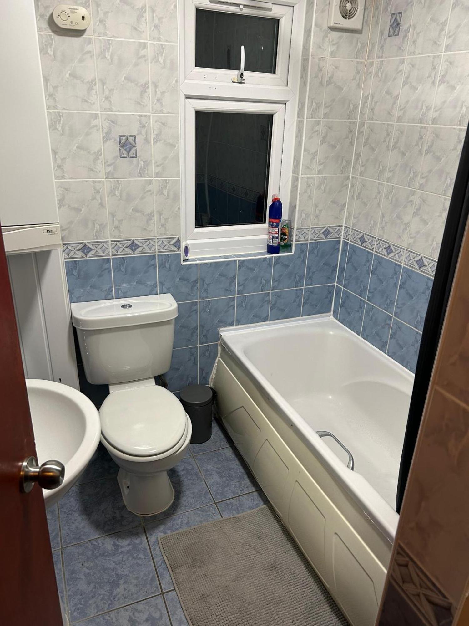 Sw17 7ls Guest house