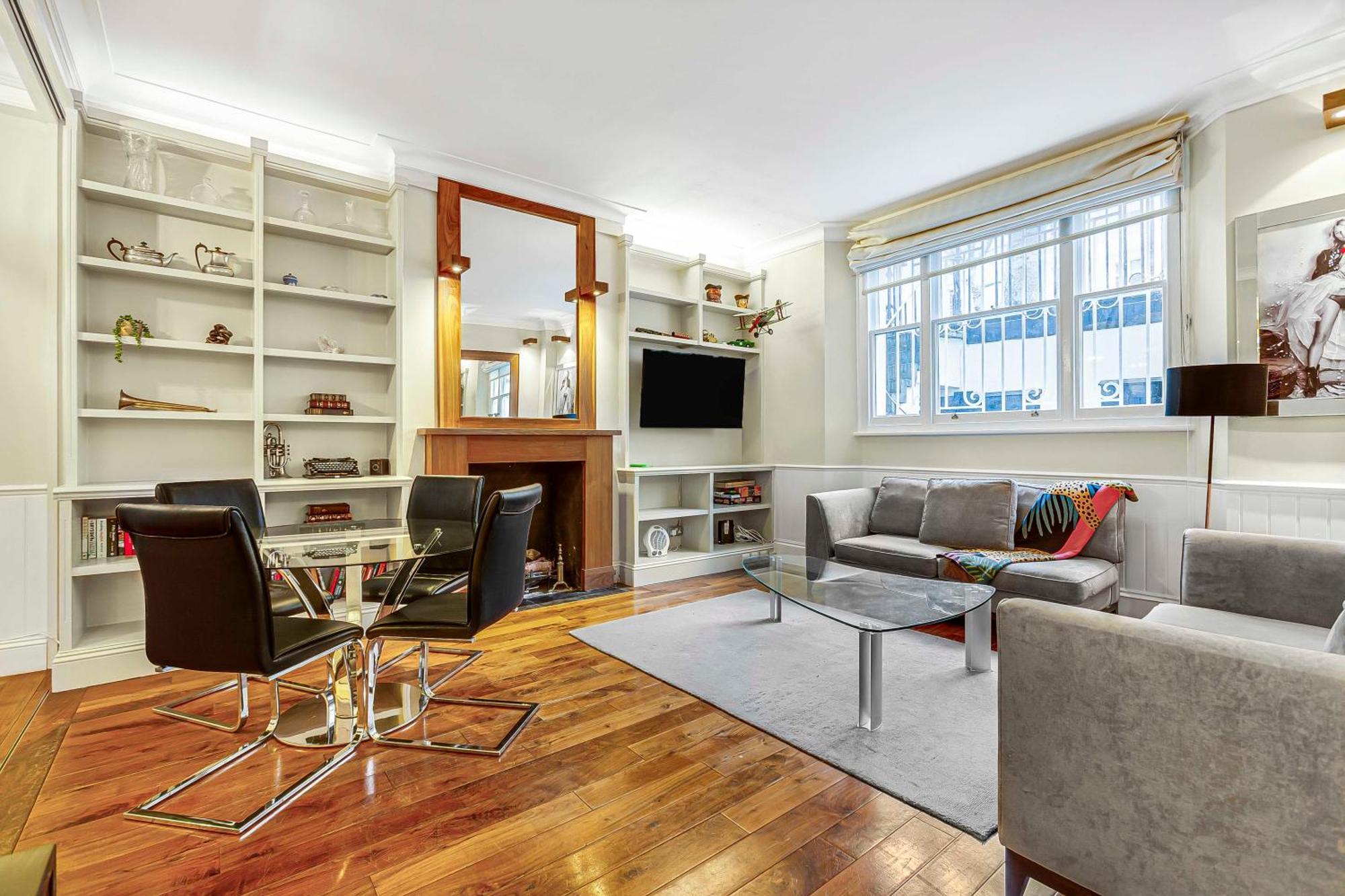 Ivy Queen's Gate 2 Pro-managed Apartamento