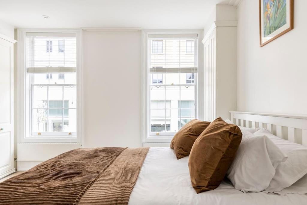 Historic Joseph Conrad House In Heart Of London! London