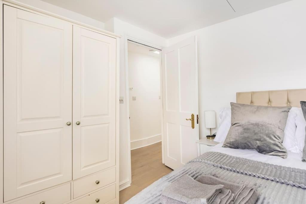 Historic Joseph Conrad House In Heart Of London! Villa London