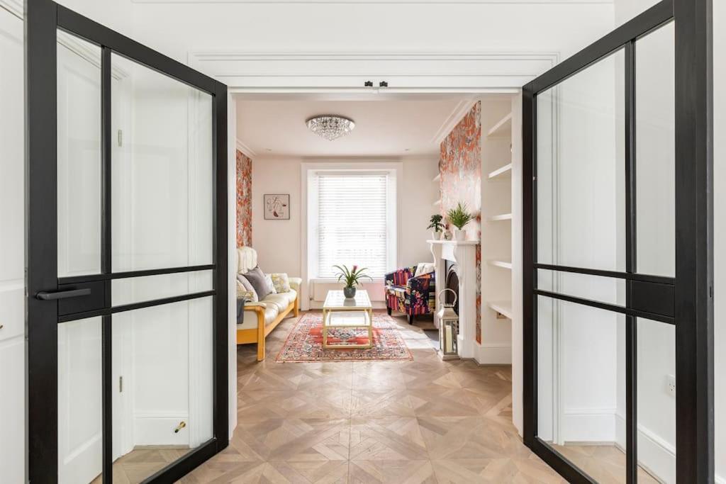 Historic Joseph Conrad House In Heart Of London! Villa