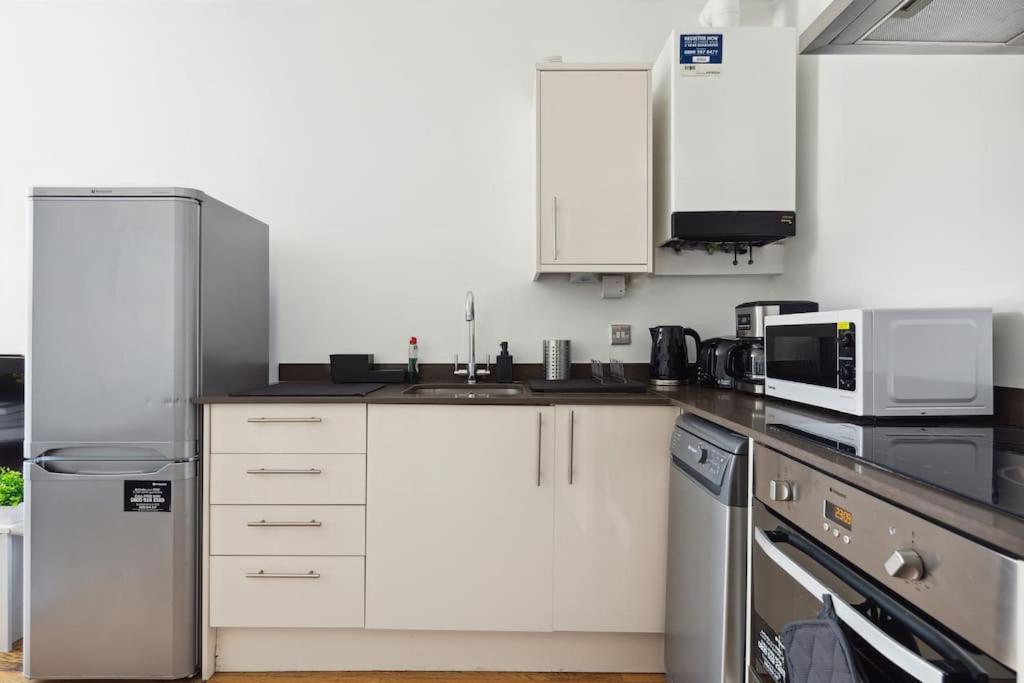 Luxury Urban Living - 1 Bdr *