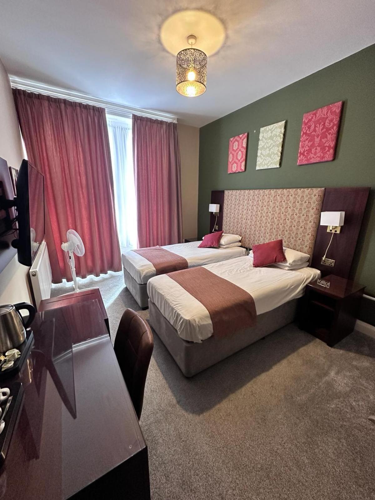 Albergue Acacia *