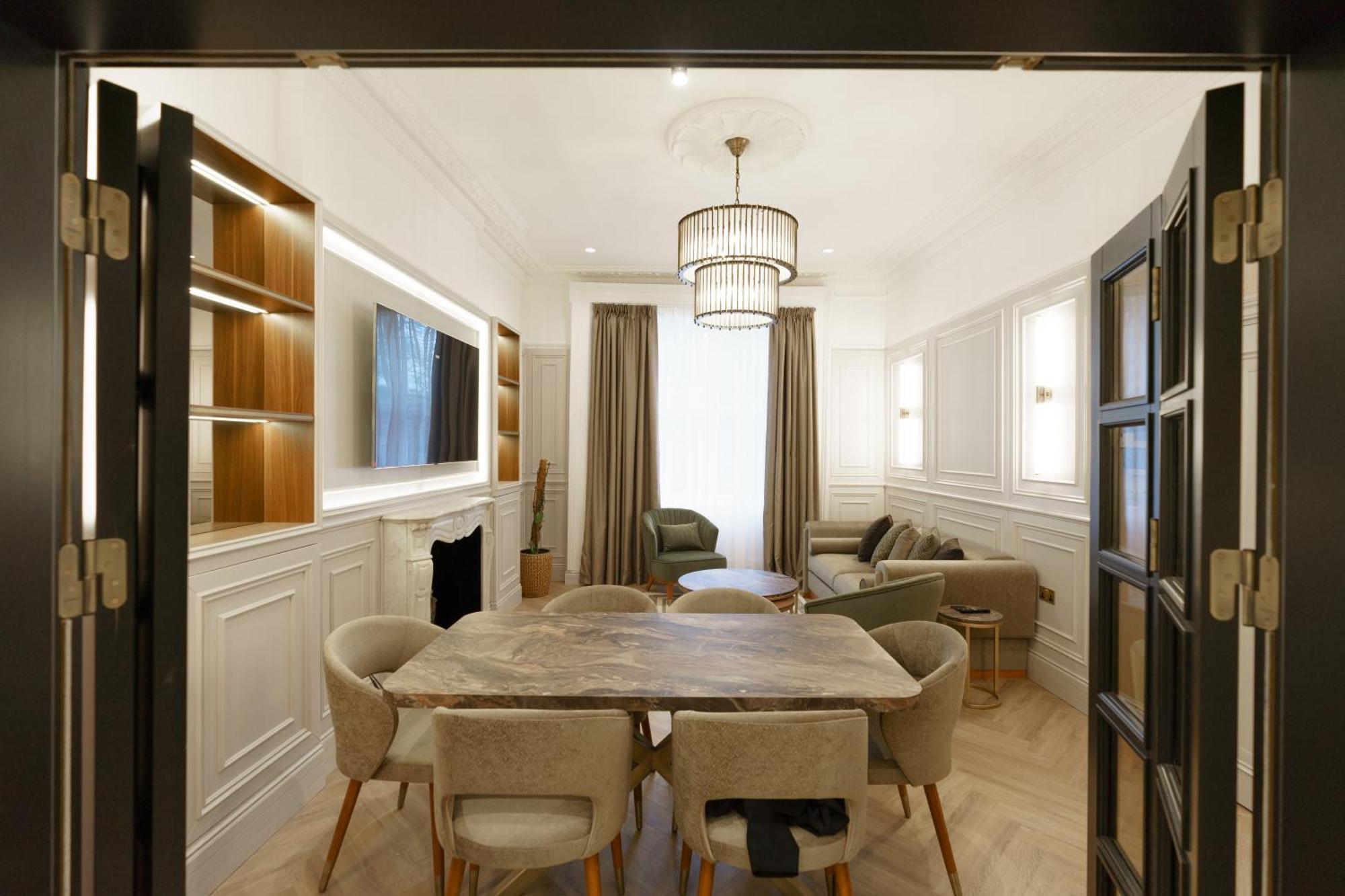 Apartment Holland Park *