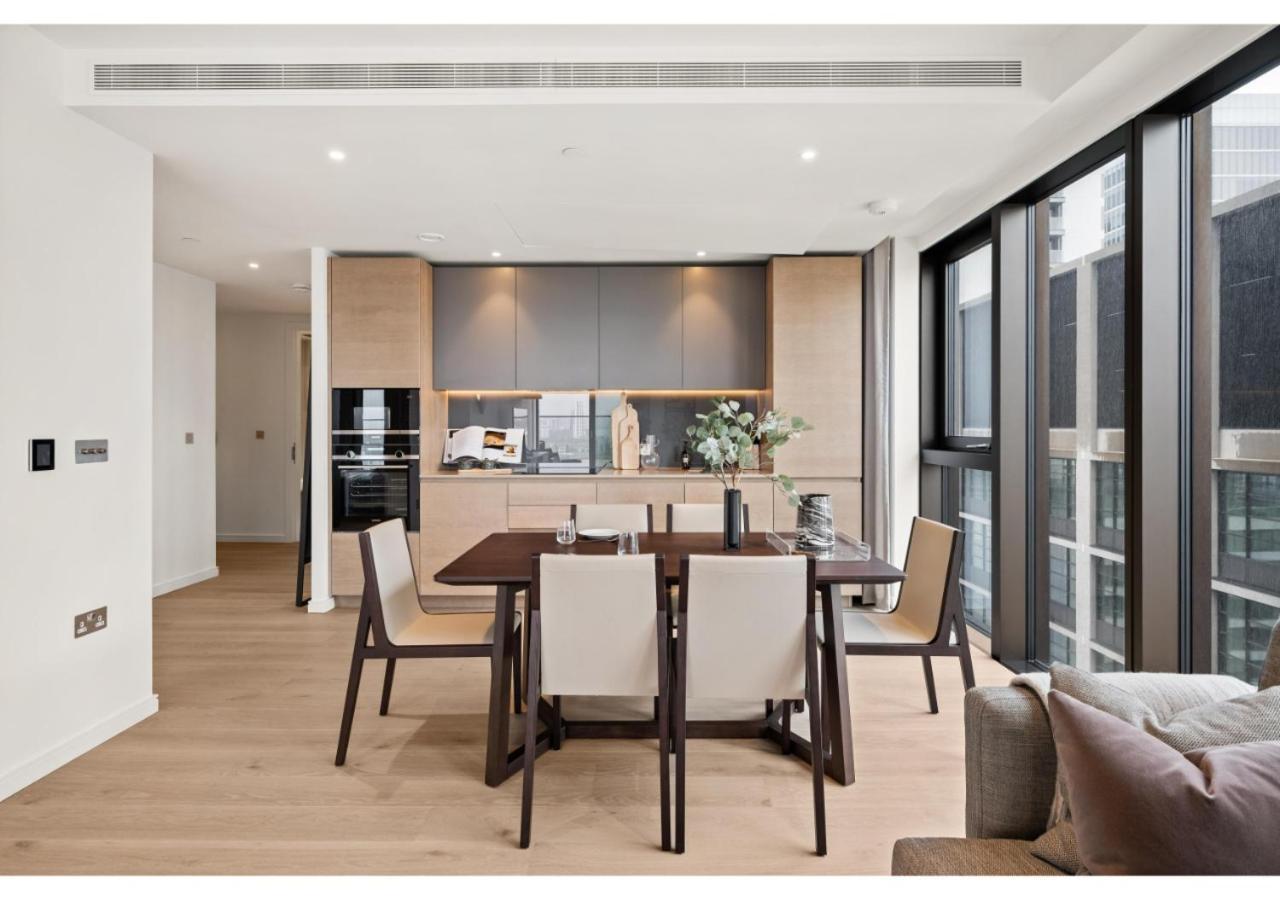 Elegant And Modern In Canary Wharf Right Next To Thames Londres