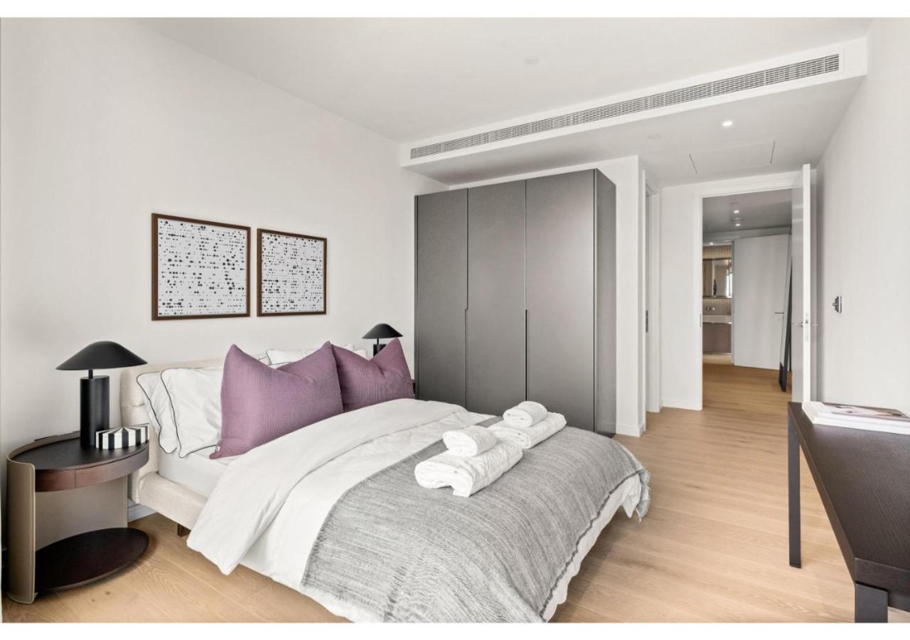 Elegant And Modern In Canary Wharf Right Next To Thames Londres