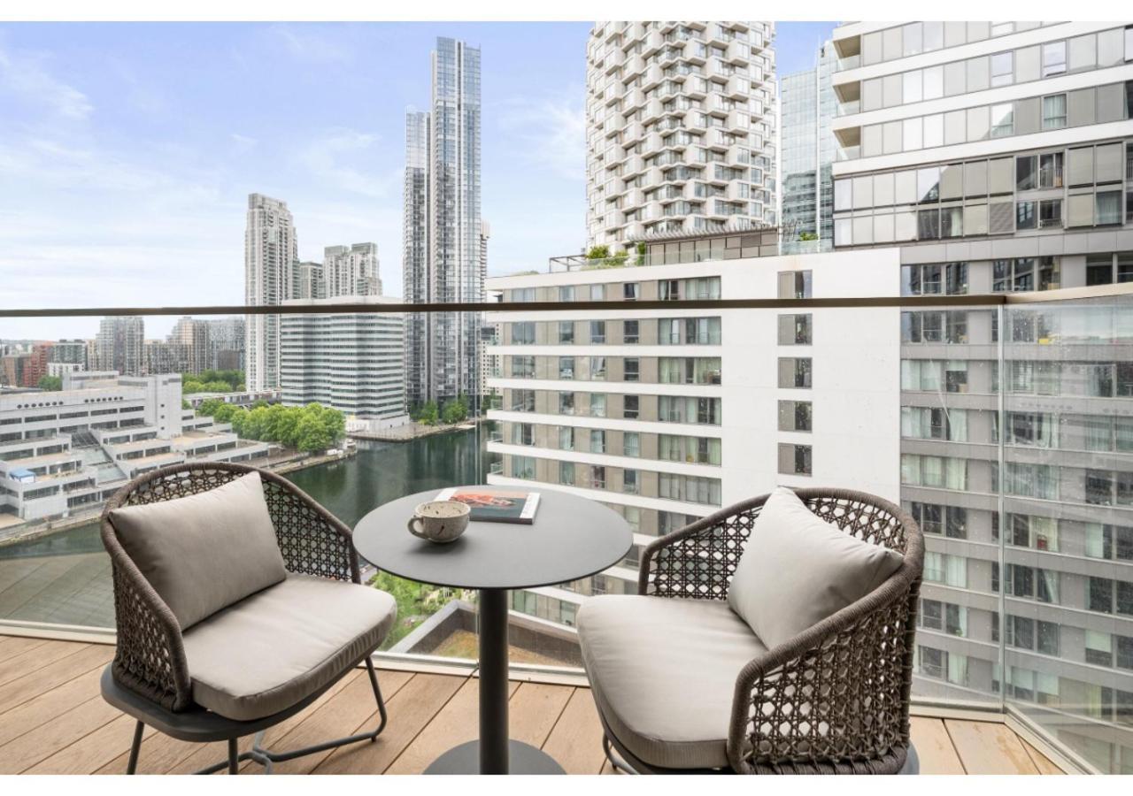 Elegant And Modern In Canary Wharf Right Next To Thames *