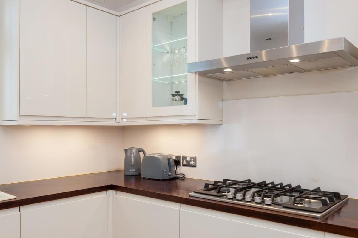 Spacious 2 Bedroom Maisonette In Stratford Apartamento Londres