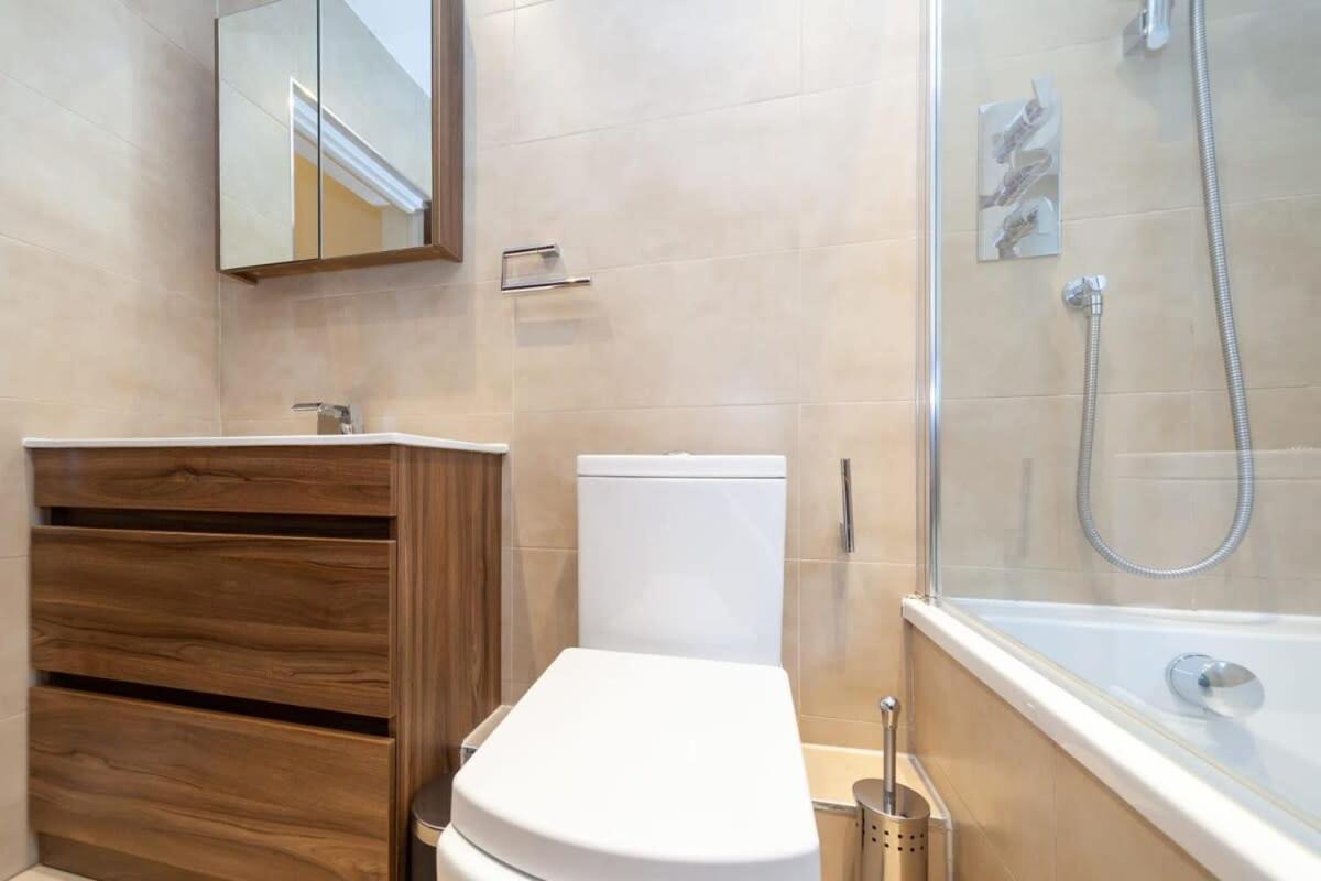 Apartamento Spacious 2 Bedroom Maisonette In Stratford Londres
